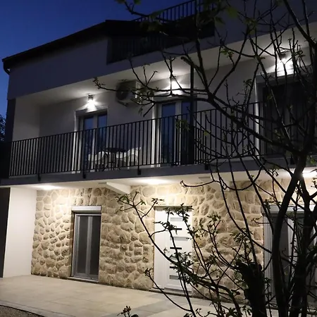 شقة Velebit Escape ستاريغغاد باكلينتسا